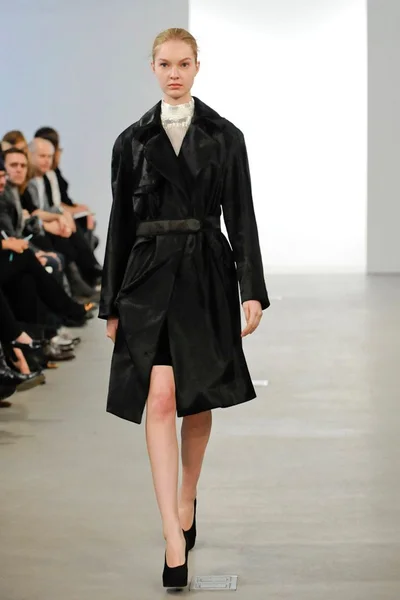 Look 8